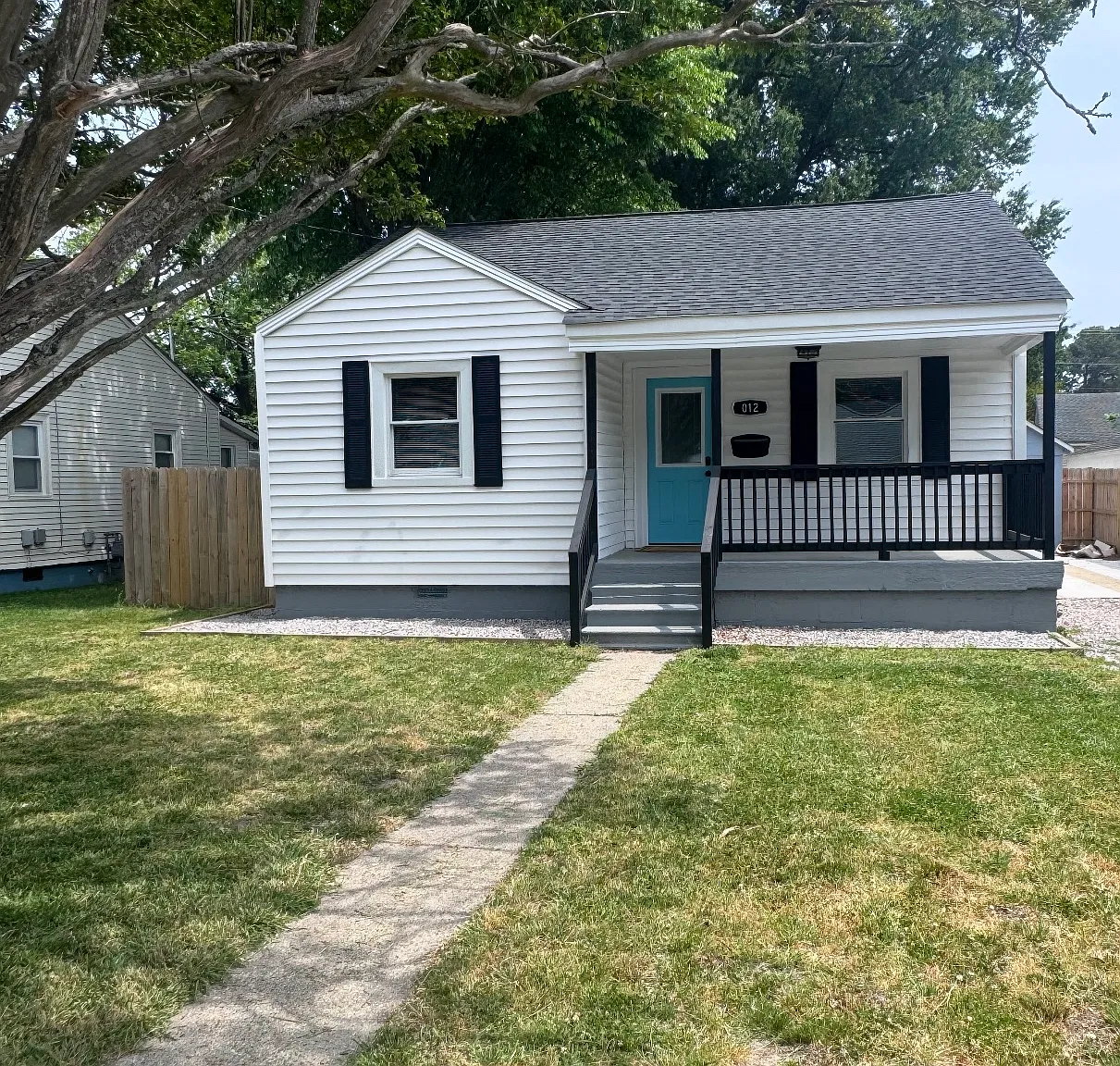 12 Tyron Pl — Photo 1