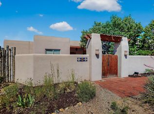 29 Quedo Rd, Santa Fe, NM 87508