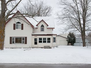 536 N Main St, Evart, MI