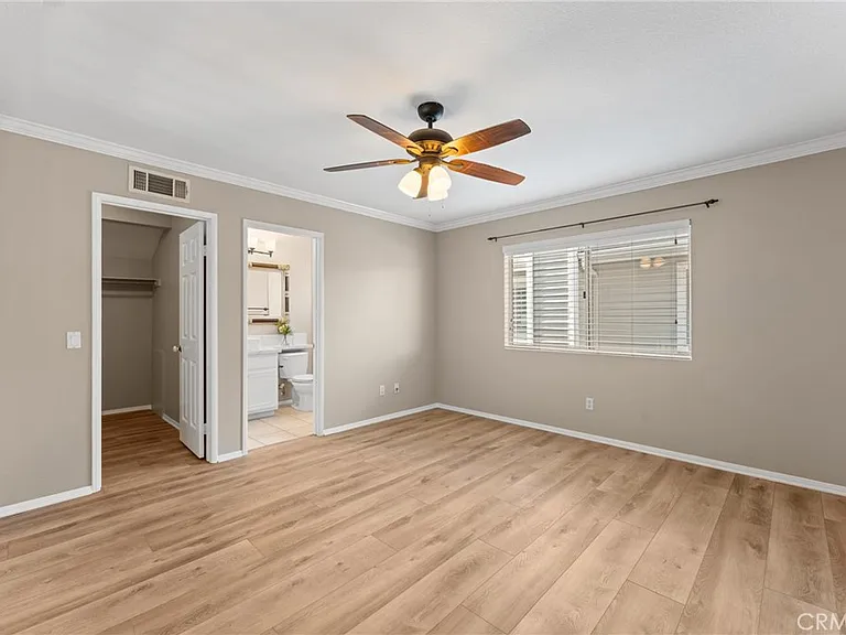 6430 Regents Ct — Photo 37