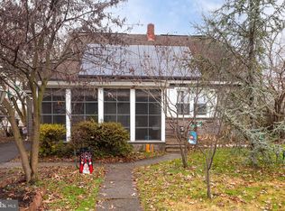 906 Lance Ave, Essex, MD 21221