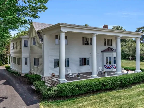 4261 Lake Shore Rd, Hamburg, NY 14075