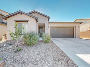 6012 Strand Loop SE, Albuquerque, NM 87106