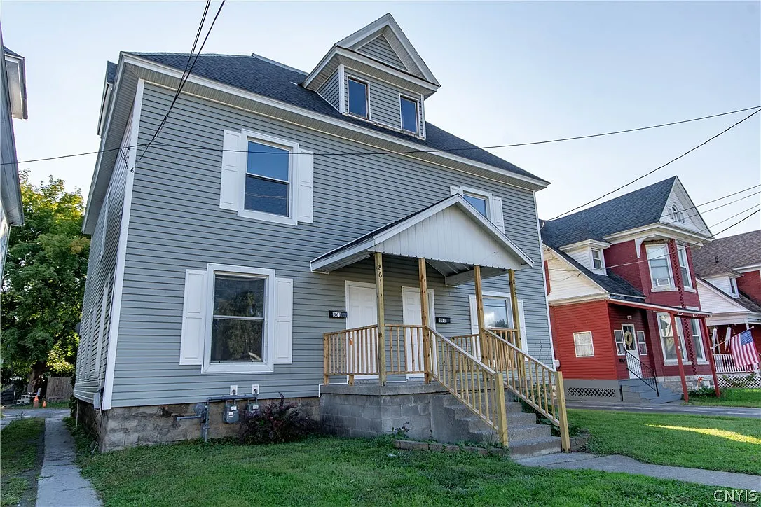 2 bed, 1.5 bath, 2738 sqft, $1,150 — Photo 2