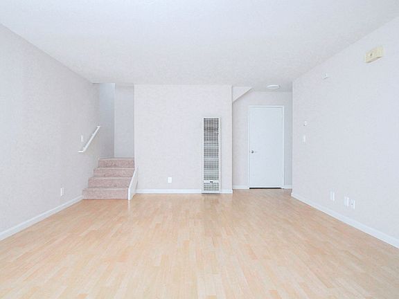 5th image of 202-216 Ramona St #240