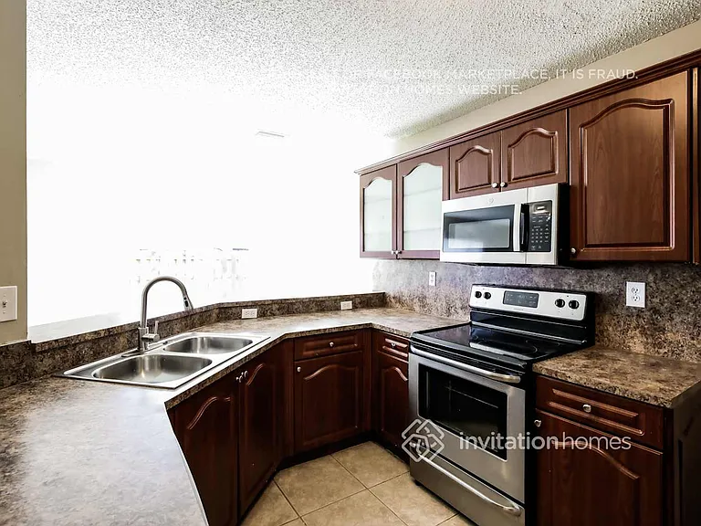 16546 SW 97th Ter — Photo 7