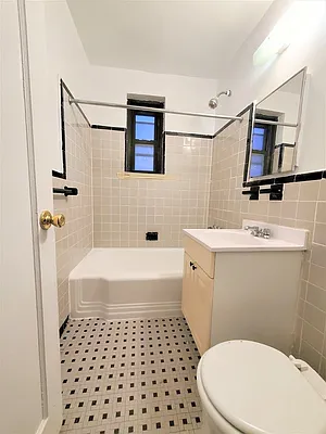 Rented by Padsters Realty LLC | media 4