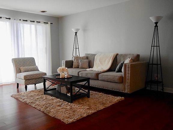 5th image of 5510 Lincoln Ave #B403