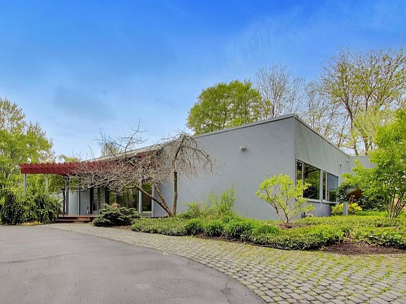 3rd image of 43 Overbrook Rd