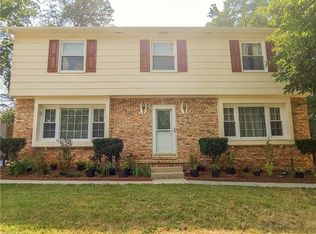 2406 Bywood Rd, Greensboro, NC 27405