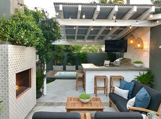 2021 Deborah Ln, Newport Beach, CA 92660