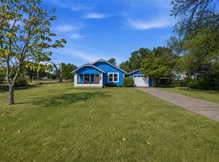 504 Fannin St, Millsap, TX 76066