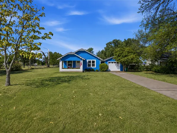 504 Fannin St, Millsap, TX 76066