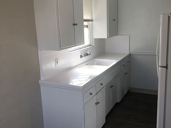 4th image of 714-724 Oliver Ave #724
