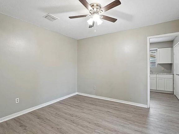 5th image of 23215 Canyon Lake Dr