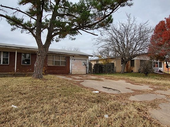 2nd image of 3900 Billie Dr