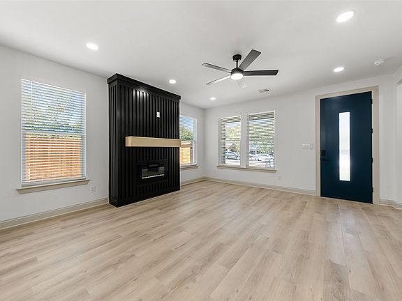 3rd image of 3610 Grim Ave