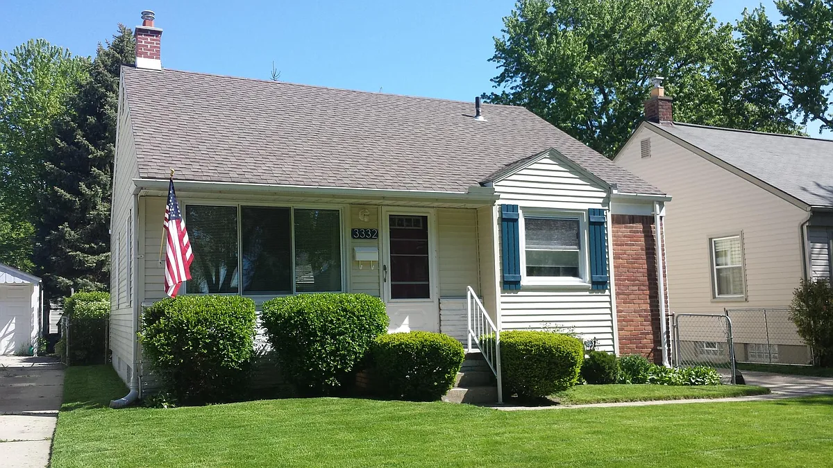 Building Photo - 3332 Ravena Ave