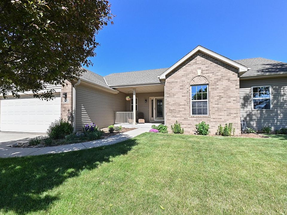 765 Chief Kewaskum Pl, Kewaskum, WI 53040 Zillow