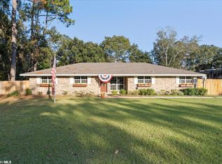 902 N Hickory St, Foley, AL 36535