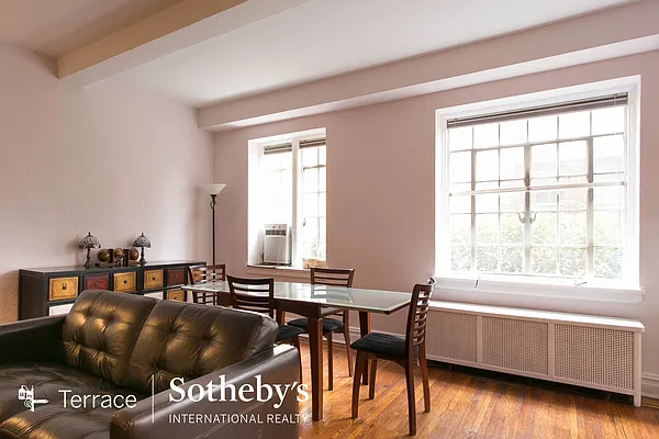 Sold by Terrace Sotheby's International Realty | media 25