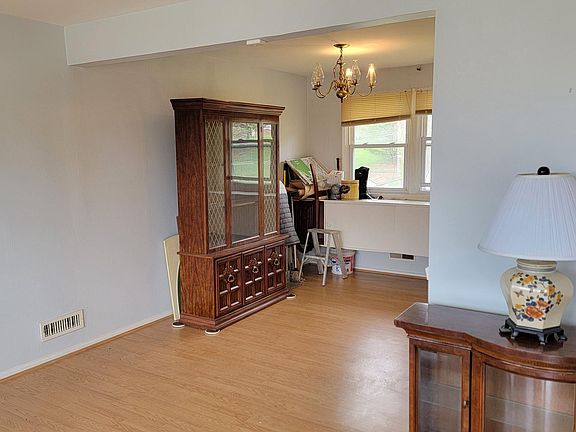 4th image of 8509 Fieldway Dr