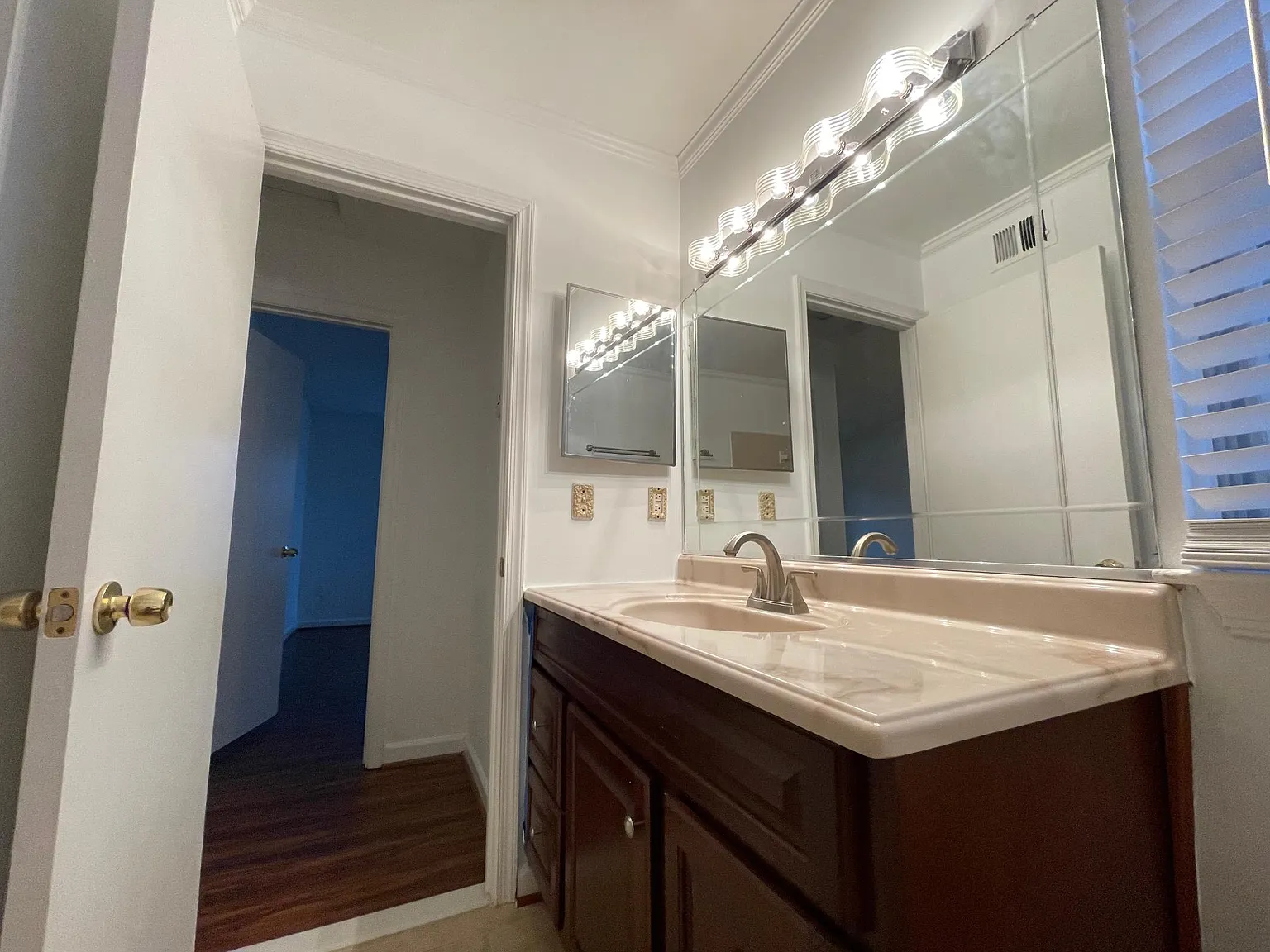 1 bed, 592 sqft, $1,550 — Photo 4
