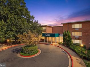 10570 Main St APT 302, Fairfax, VA 22030