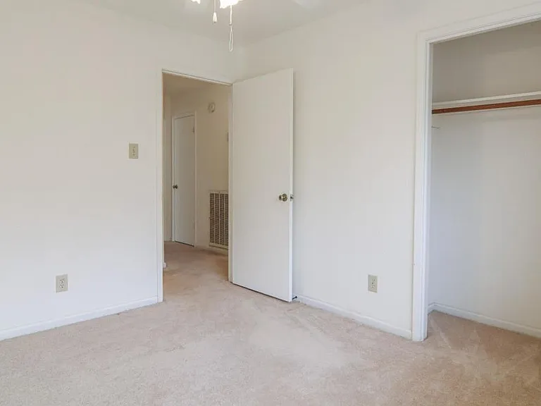 10802 Sashay Dr — Photo 12