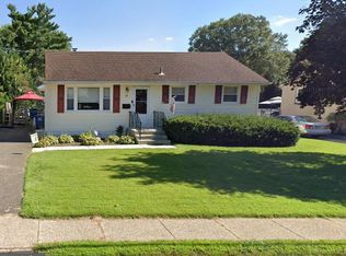 48 5th Ave, Maple Shade, NJ 08052