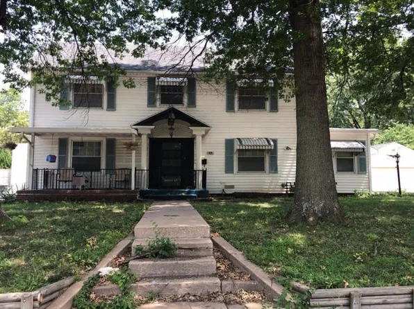 906 SW Gage Blvd, Topeka, KS 66606