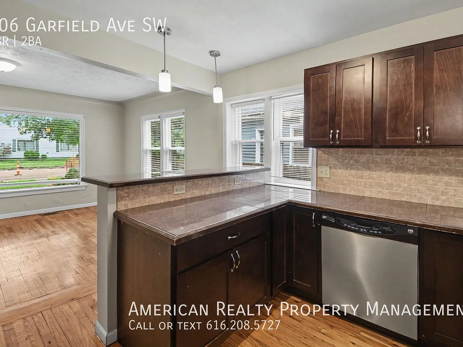 5 bed, 1656 sqft, $2,650 — Photo 3