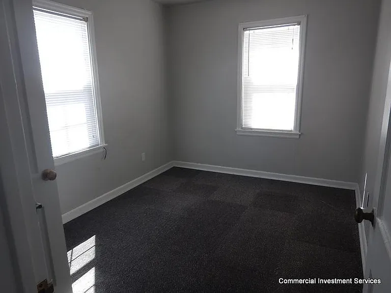714 S Jeffers St — Photo 5