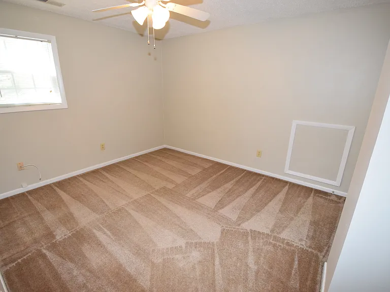 16605 Janet Dr — Photo 11