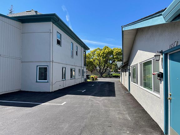 Unit 1649 is on the flat floor on the right side of the photo