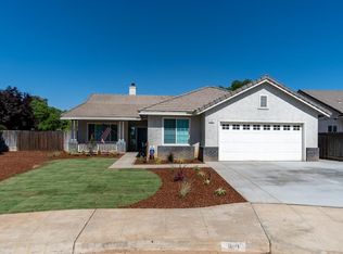 919 N Douglas Ave, Clovis, CA 93611