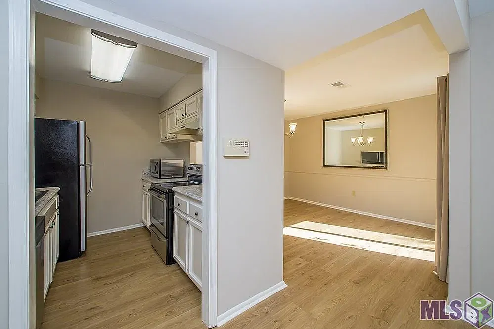 2 bed, 1379 sqft, $1,500 — Photo 4