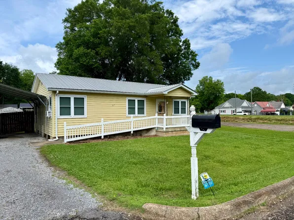 307 Barlow St, Piedmont, AL 36272