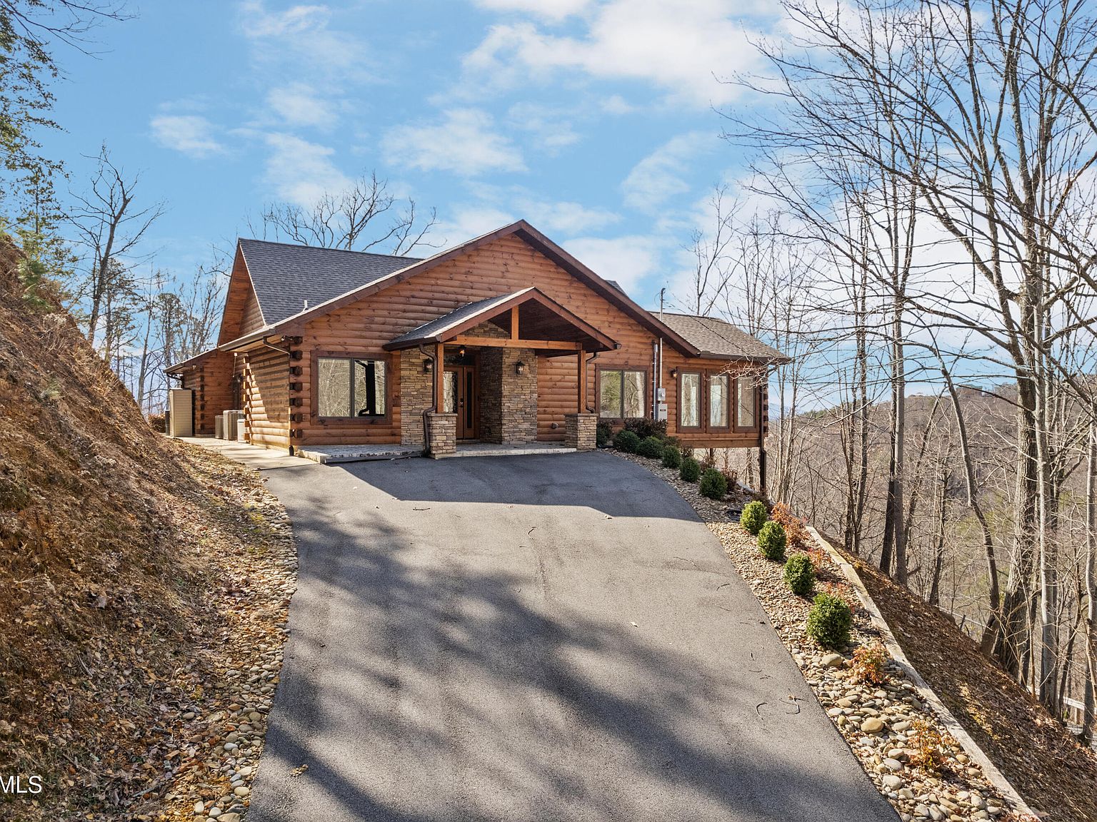 1012 Pine Top Ln, Gatlinburg, TN 37738 Zillow