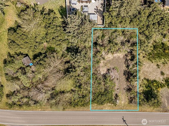 4th image of 148 Marine View Drive SE