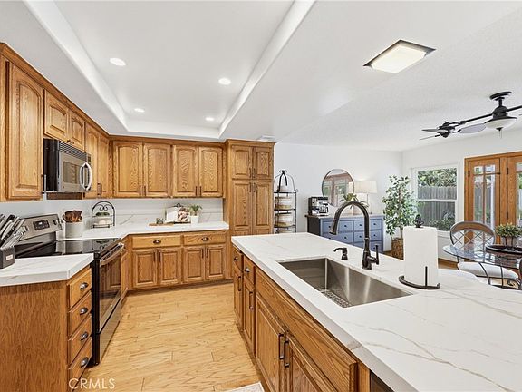 3rd image of 18052 Amargoso St