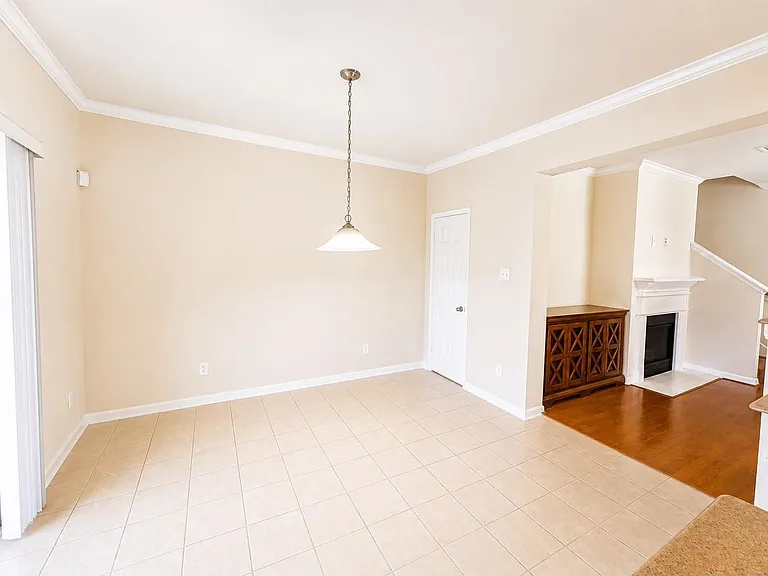 13119 Stratford Skies Ln — Photo 10