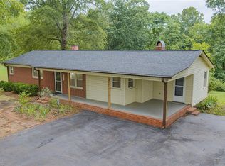 1401 Walnut St, Reidsville, NC 27320