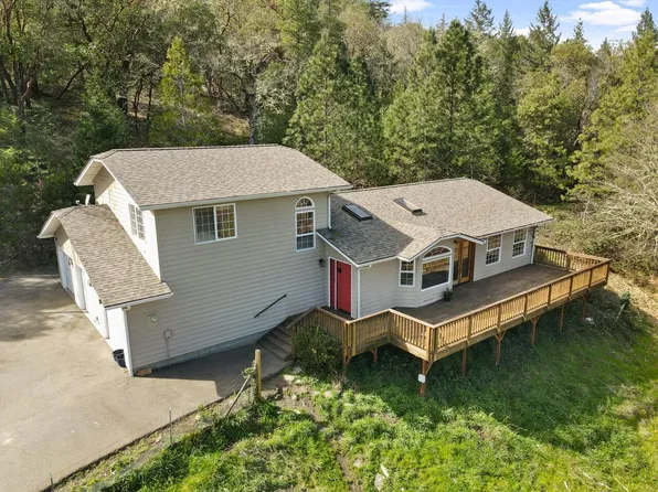 1100 Riverbanks Rd, Grants Pass, OR 97527