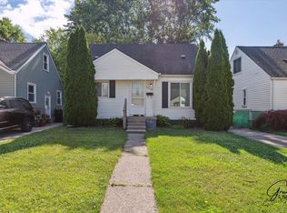 26214 Pattow St, Roseville, MI 48066
