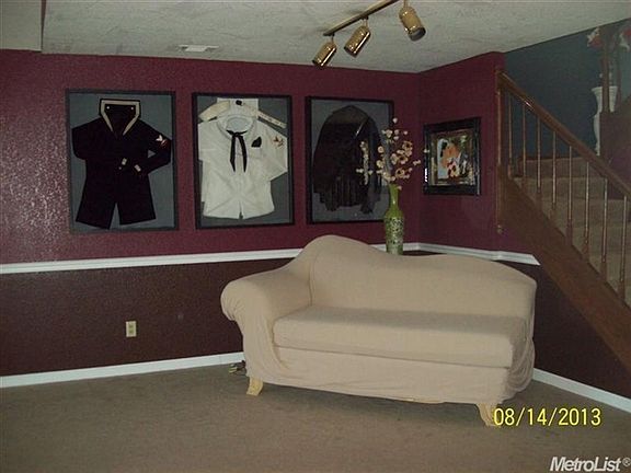 4th image of 1701 Lakeshore Dr