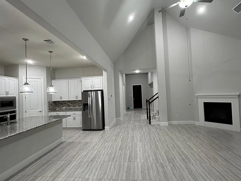 865 Spinnaker Loop — Photo 13