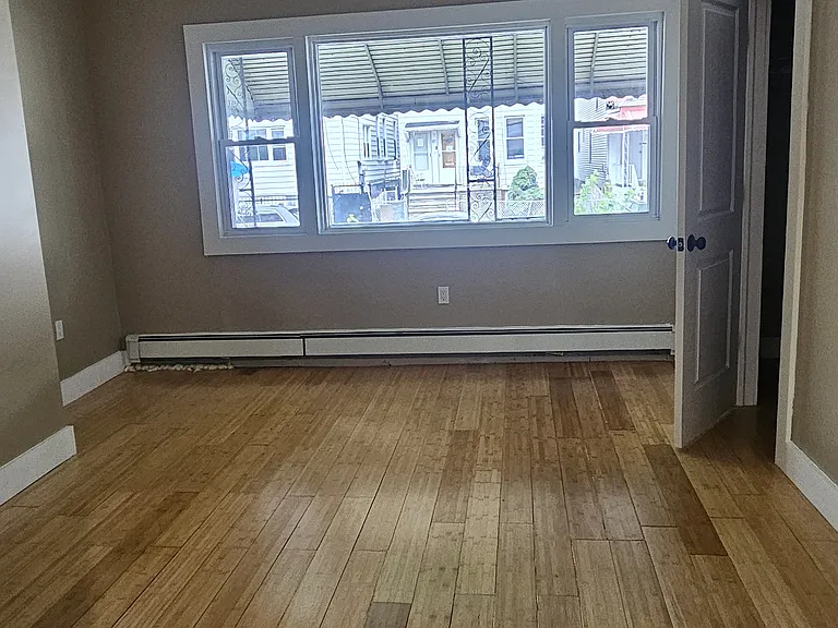 98 Woodlawn Ave #1 — Photo 3