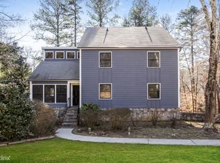 605 E Riverbend Dr SW, Lilburn, GA