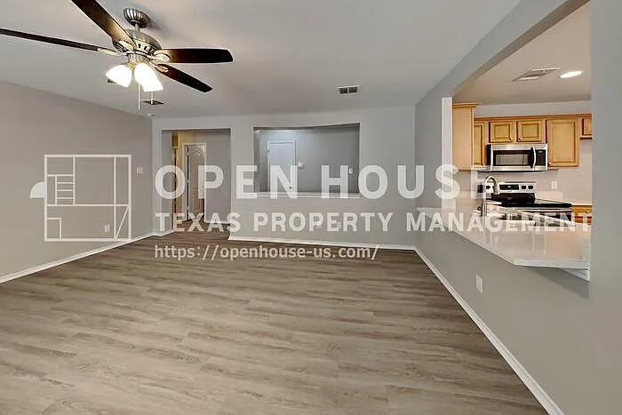 3 bed, 2.0 bath, 1623 sqft, $2,175 — Photo 4